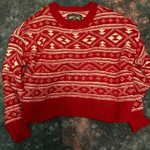 RED CROPPED SWEATER SIZE MEDIUM